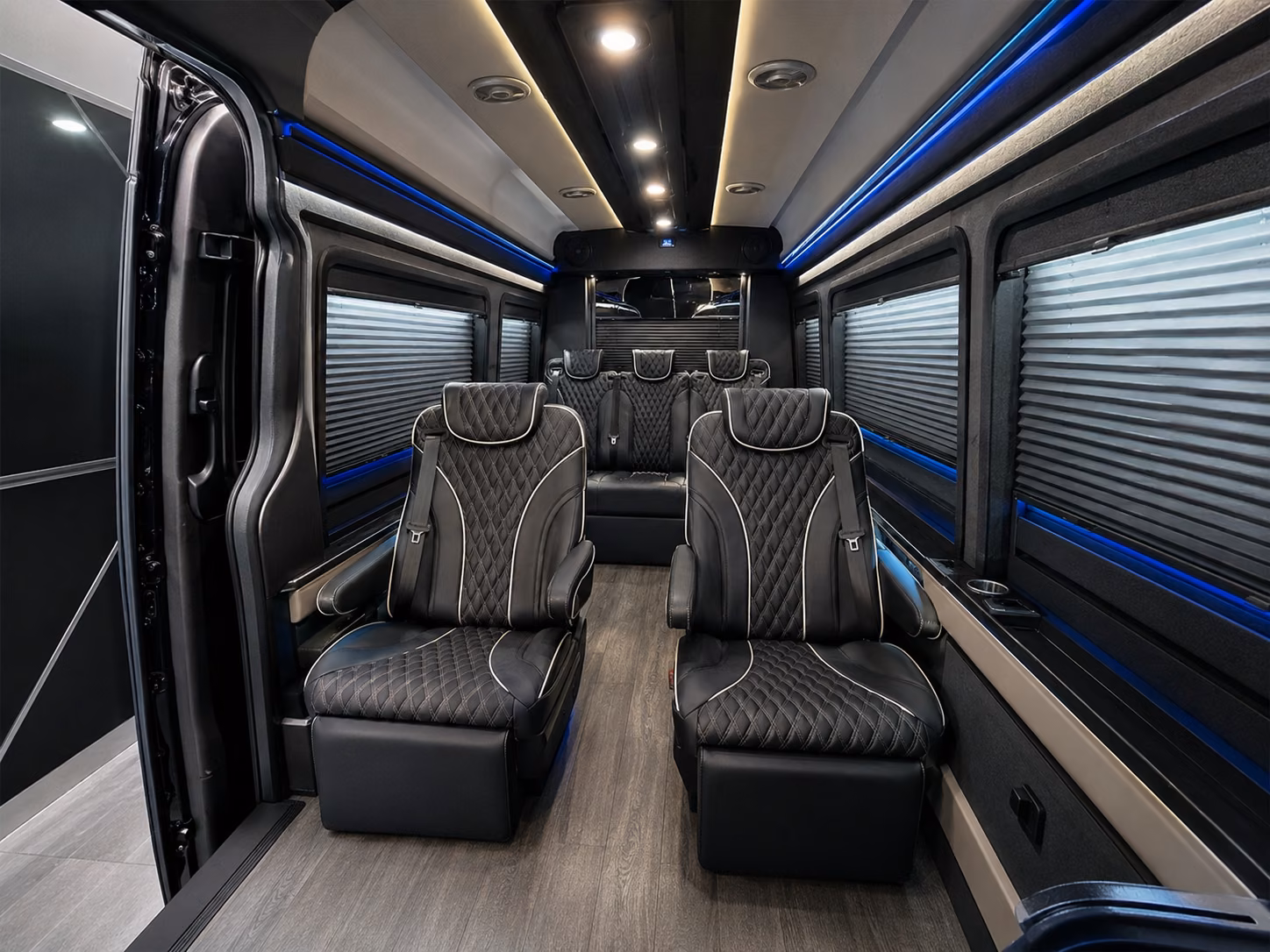 airport transfers for corporate groups and business travelers in peoria