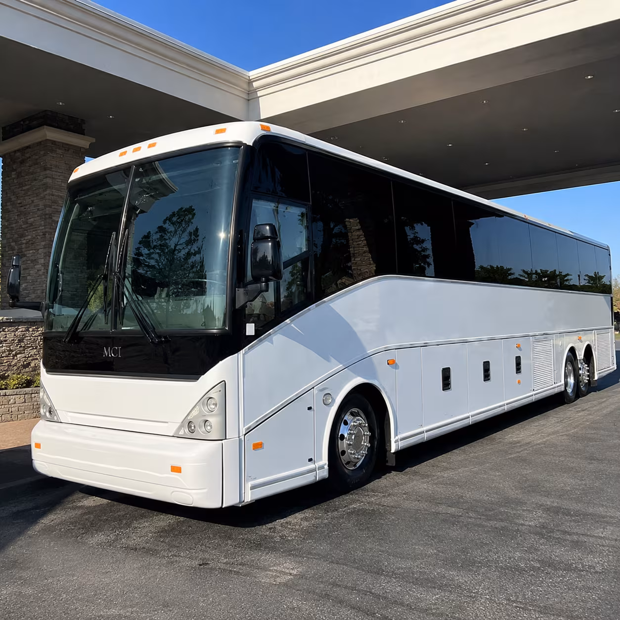 bus rental options for peoria trips