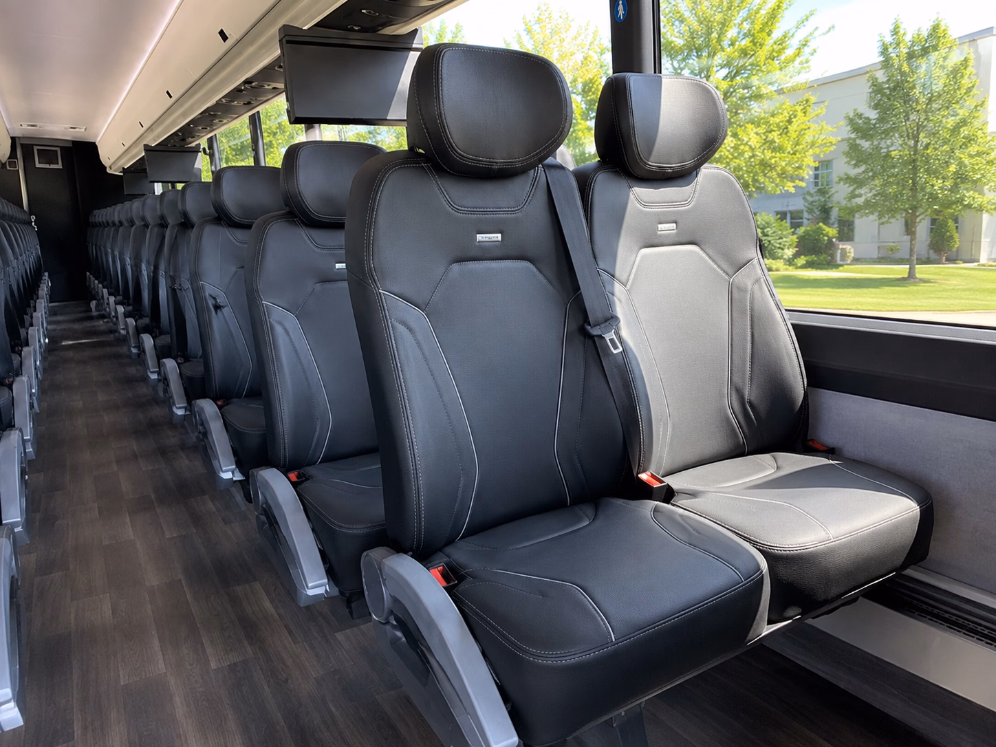 how the distance and duration of your trip affect charter bus rates in peoria