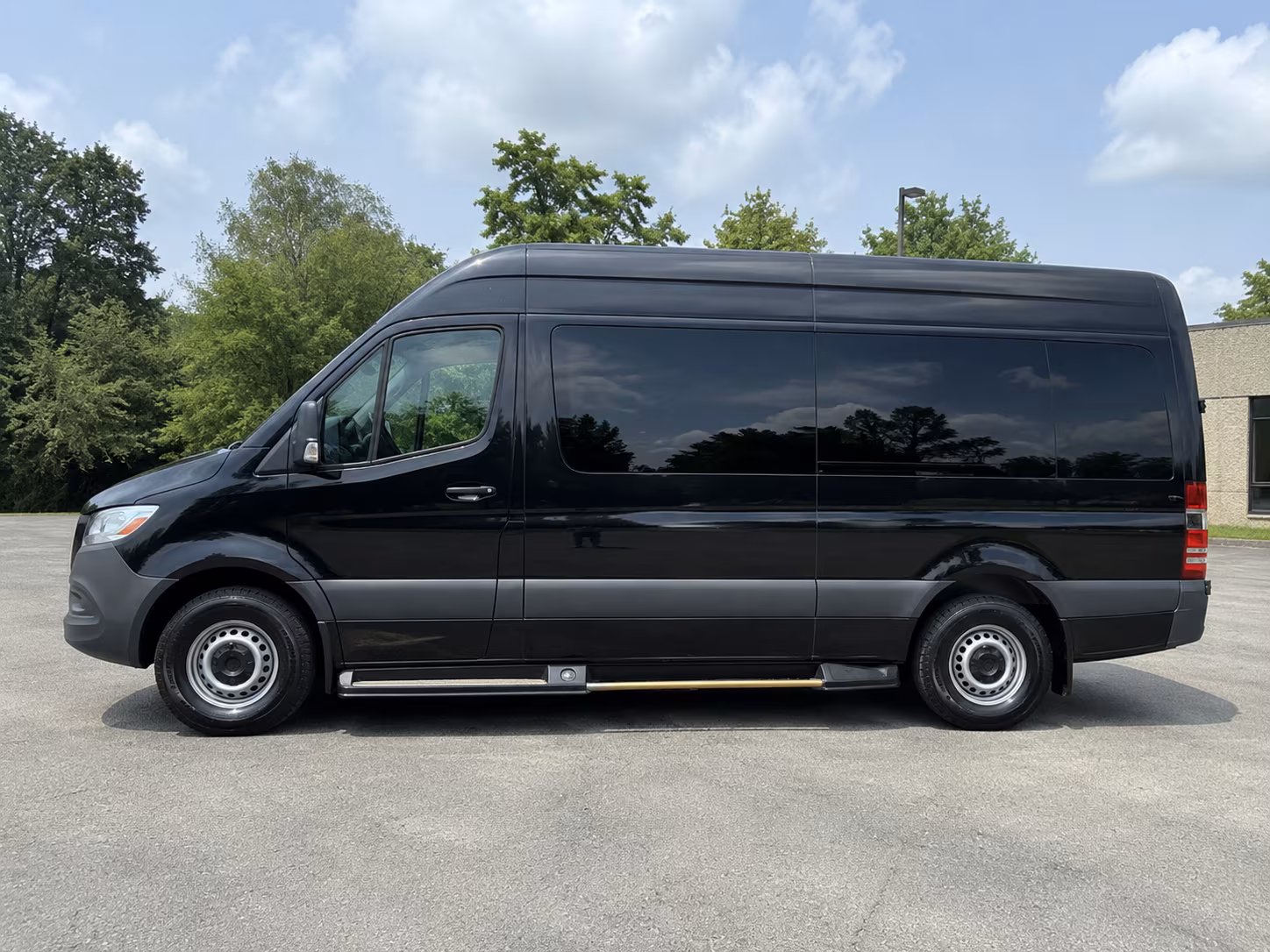 peoria airport transportation onboard seating